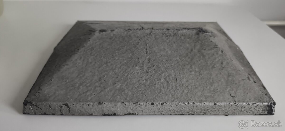 Strecha kovova 40 x 36 cm