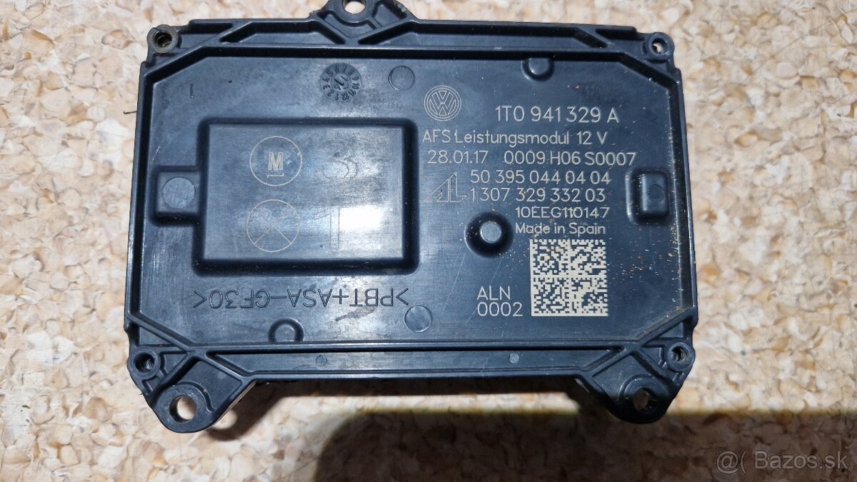 Kúpim 1T0 941329 A riadiacu jednotku xenónov na VW Sharan