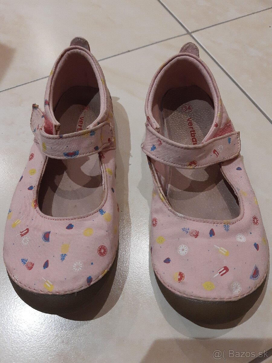 Sandálky Vertbaudet (barefoot)