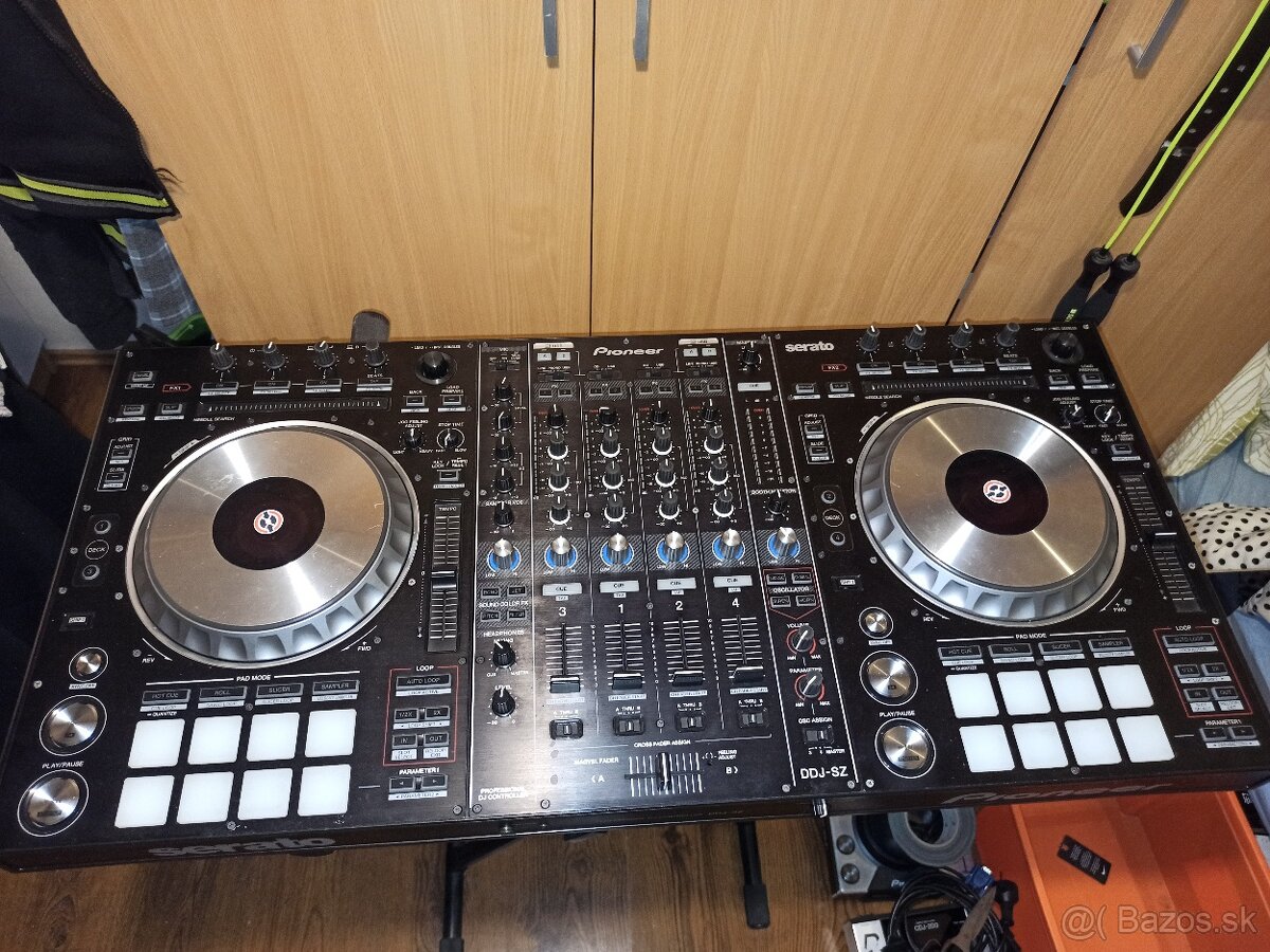 DJ controller PIONEER DDJ-SZ