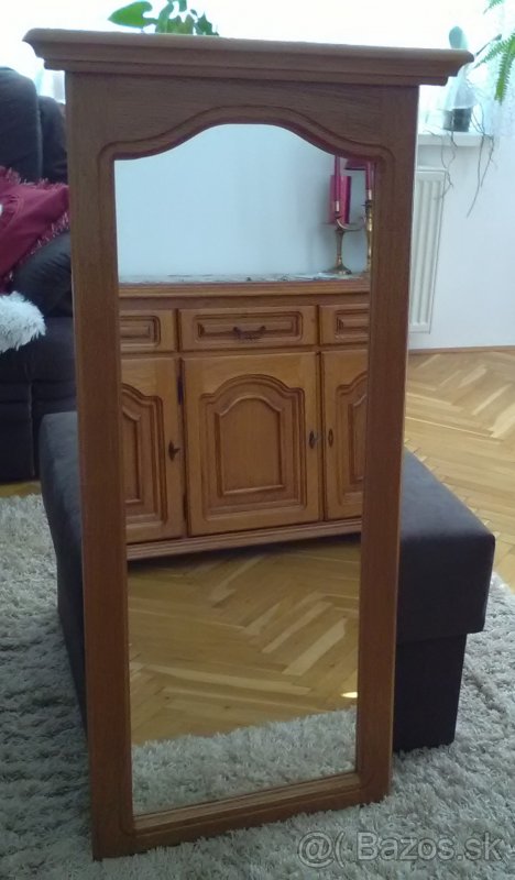 Rustikálne masívne zrkadlo