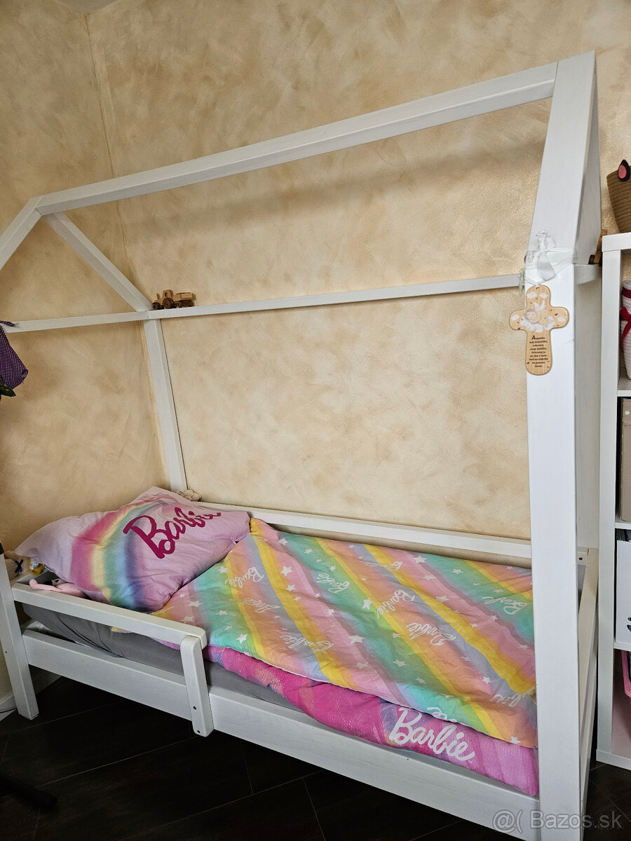 Montessori domčeková posteľ