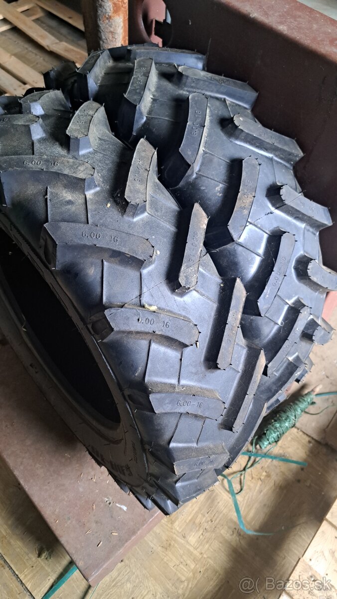 Sipove pneu r16