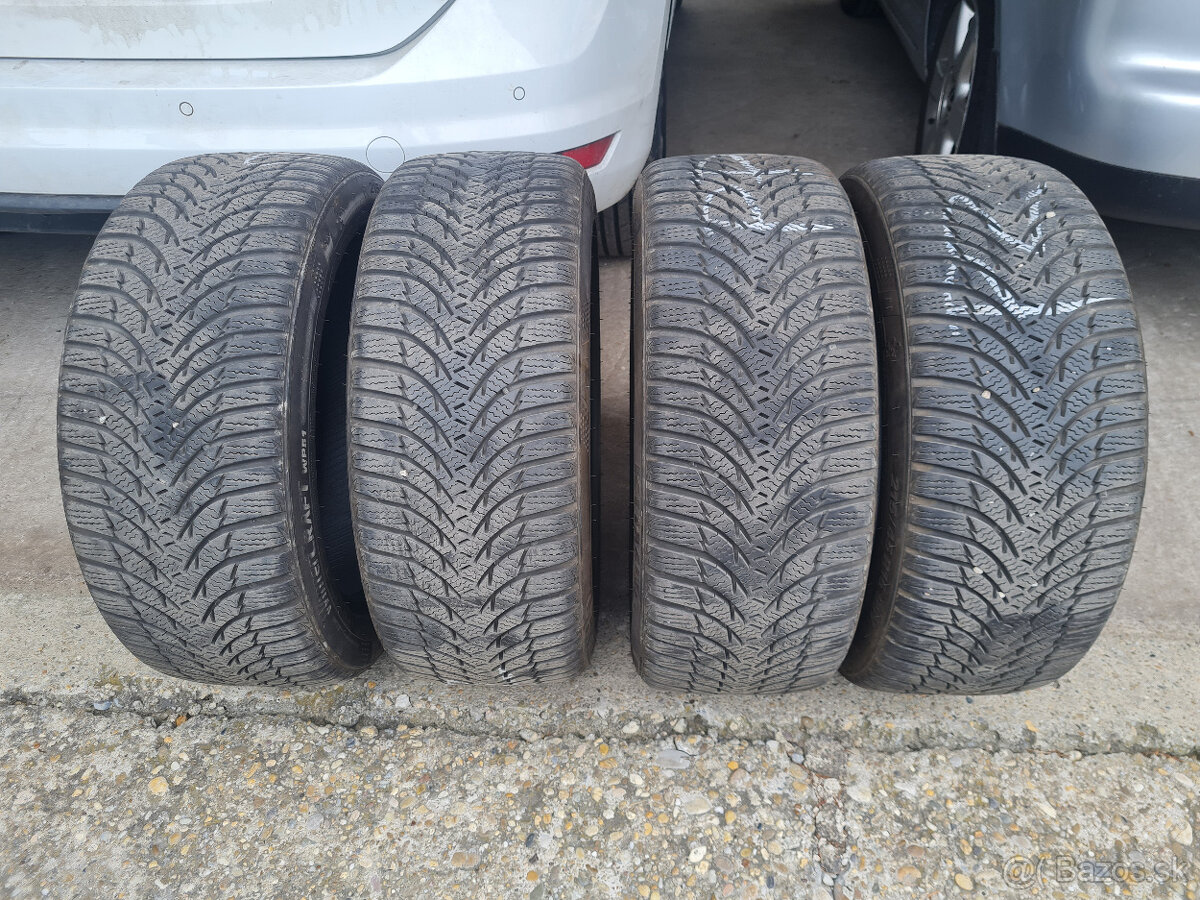 Zimne pneu Kumho Kumho WinterCraft WP51 215/45 R16 90v