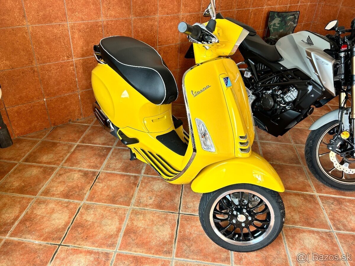 Piaggio Vespa