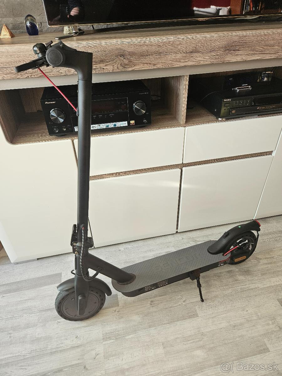 SENCOR Scooter One S20 - Elektrokolobežka