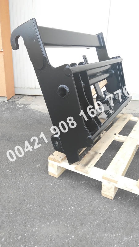 Predám adaptér JCB qfit / EURO traktor, čelný nakladač...