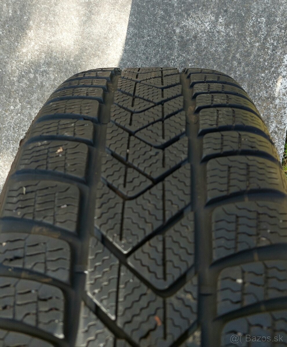 Pirelli Winter Sottozero 3 255/40 r18, 225/45 r18
