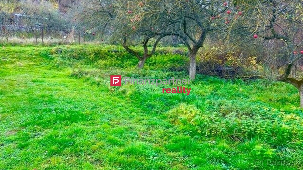 Pozemok Pod Wilec hôrkou- el.voda pri, ale iba na zahrádkarč