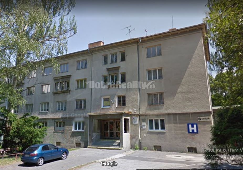 DOBRÉ REALITY -Skladové priestory na prenájom v Handlovej, 2