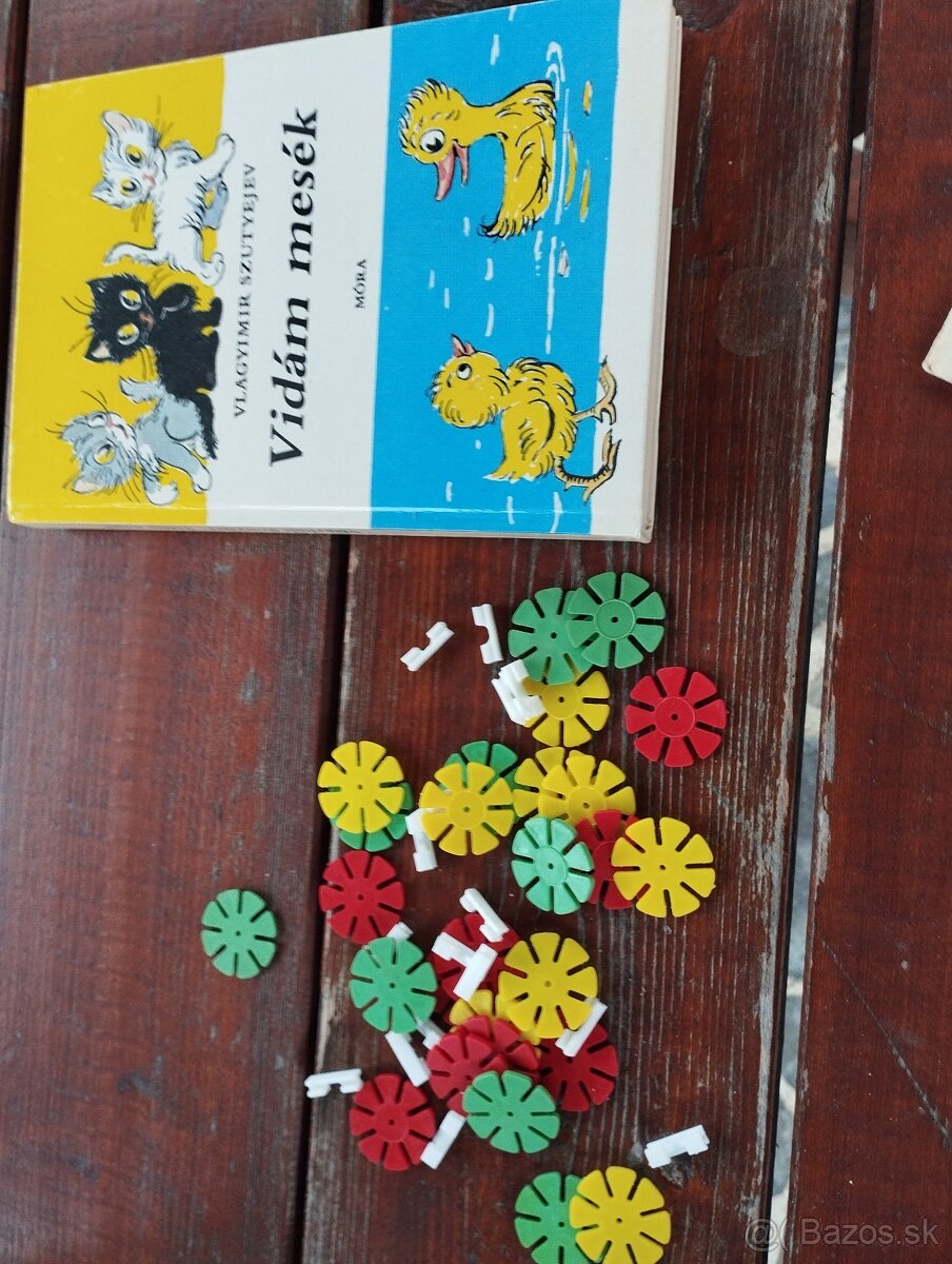 Hračky , baliaci papier