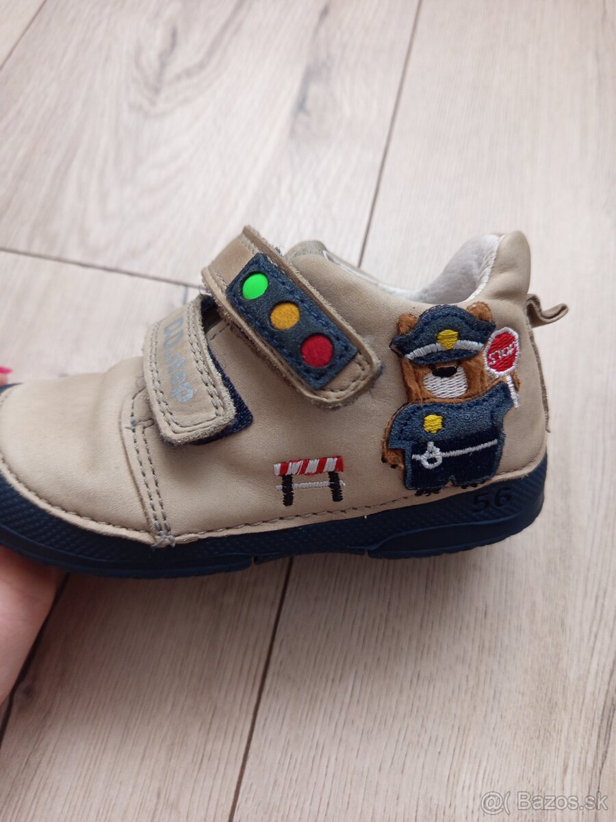 D.D.step celoročne topánky veľkosť 24