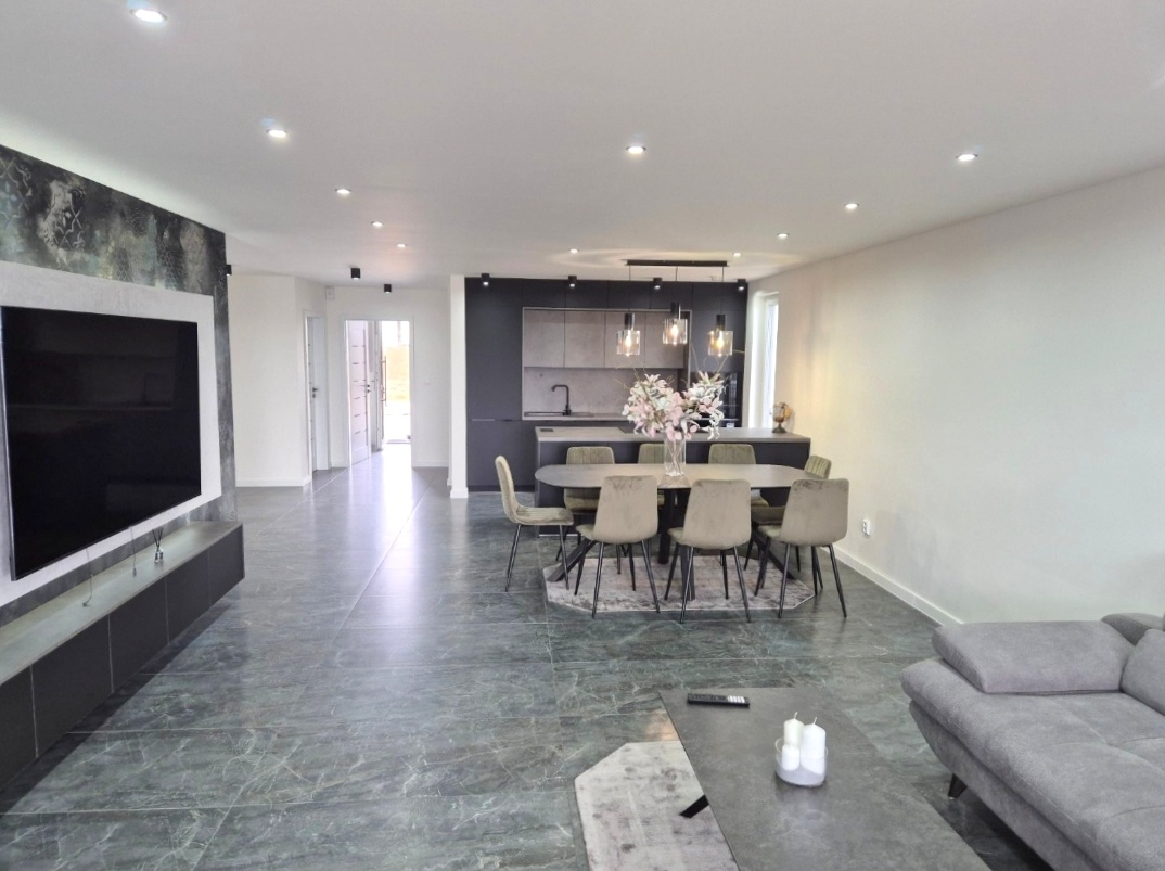 Nový bungalov, veľký priestor, súkromie Čaňa