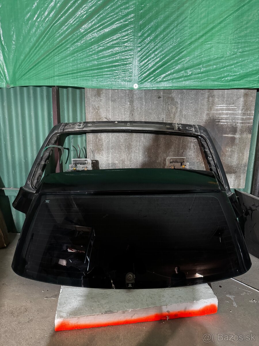 Kufrove dvere na BMW e61