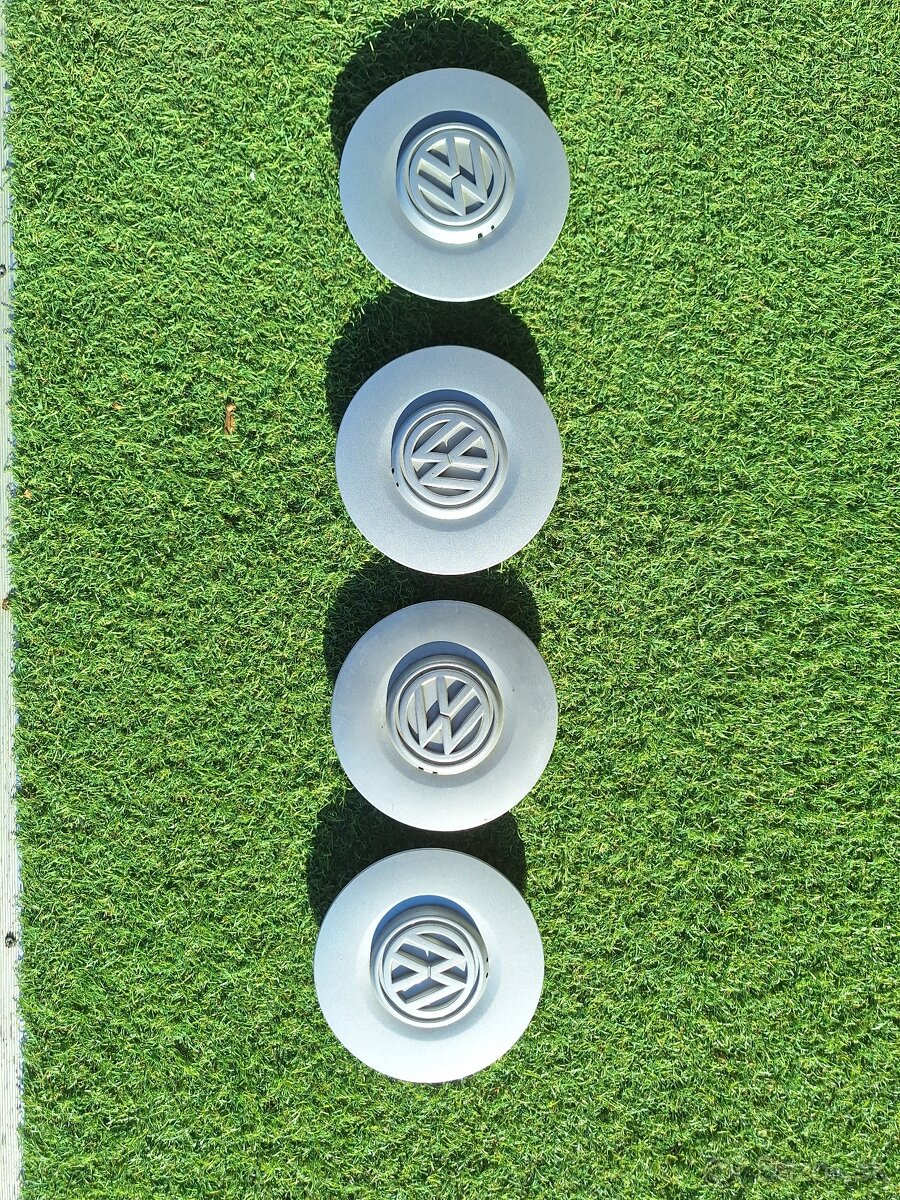 Puklicky volkswagen golf 3