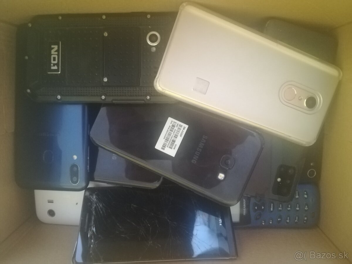 Predám mobily ná náhradné diely