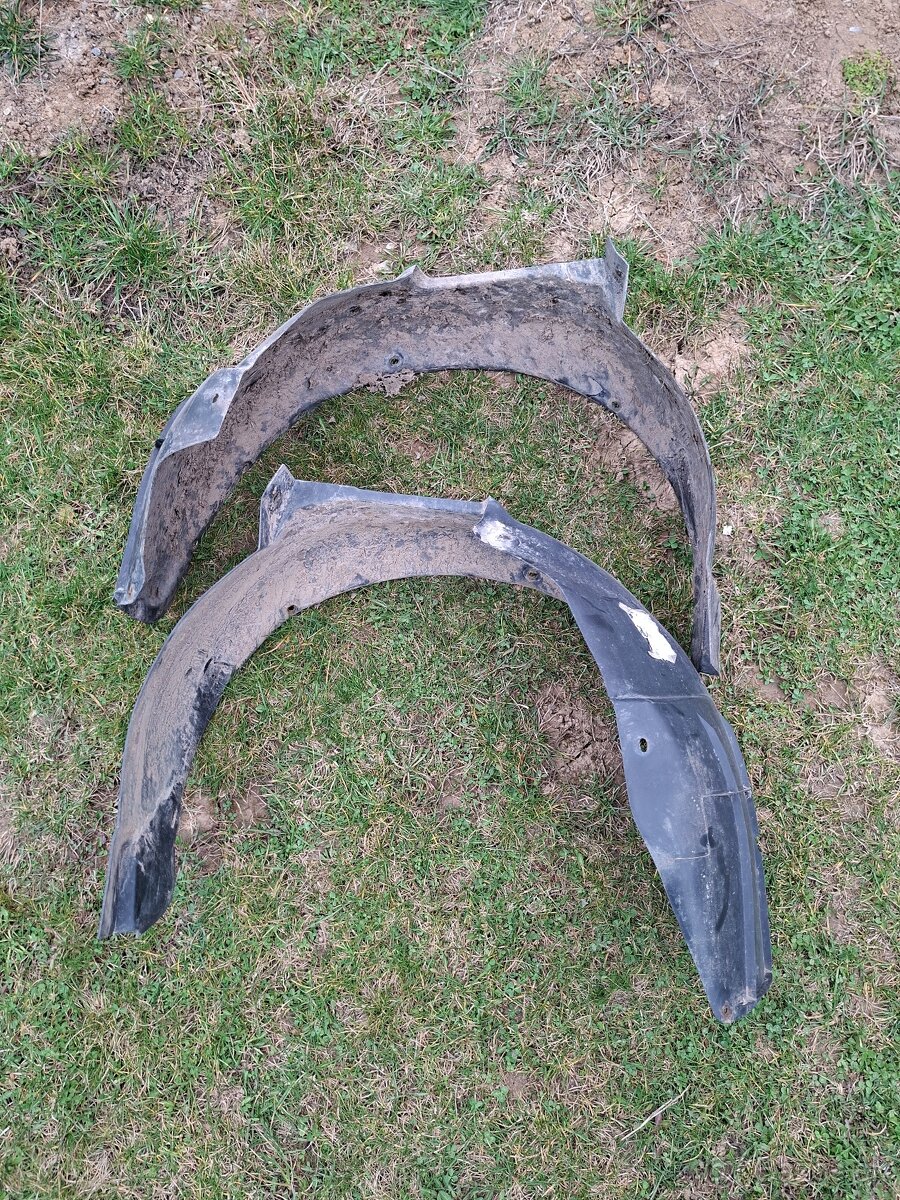 podblatniky Skoda Octavia 1