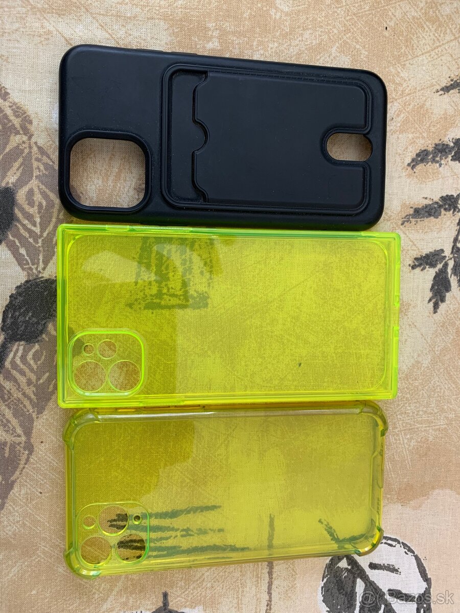 Predám obaly na iPhone 11 a 11 pro kus 10€