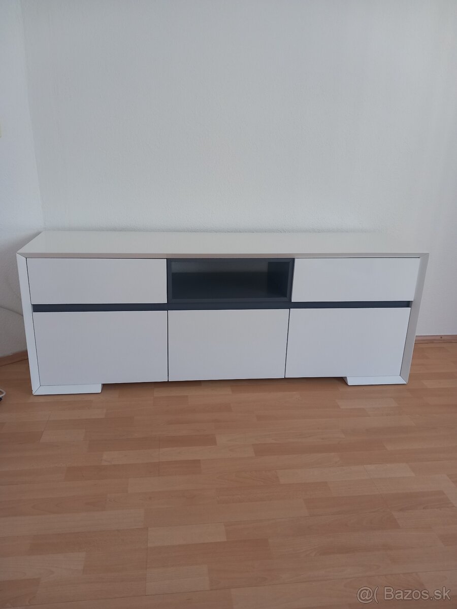 Nábytok do obývačky