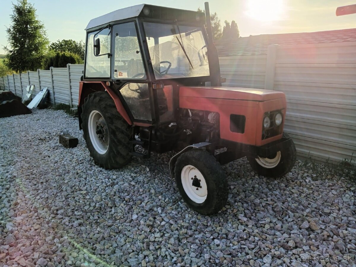 Traktor Zetor 7211