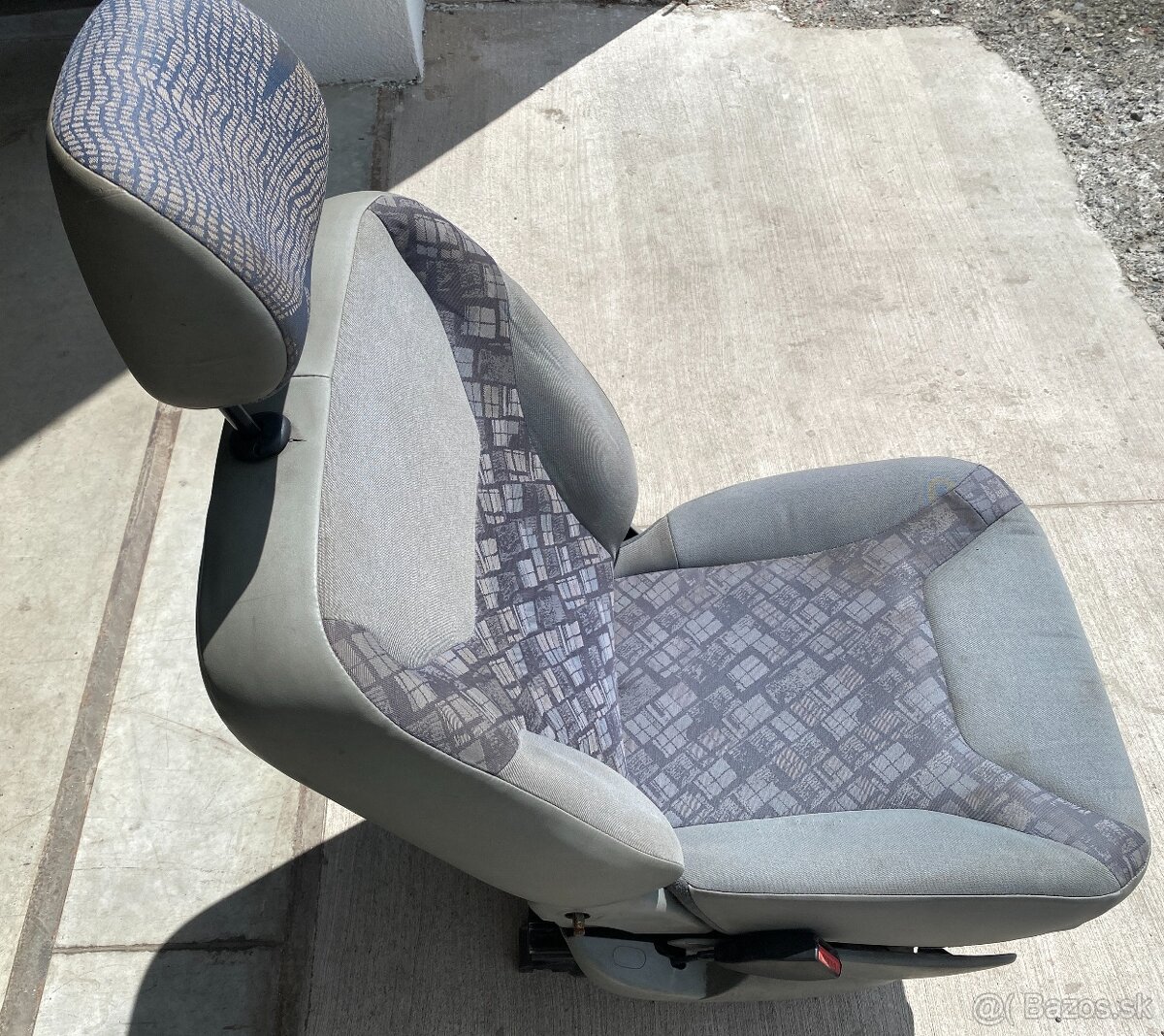 Šoferova sedačka opel vivaro renault trafic 2001-2014