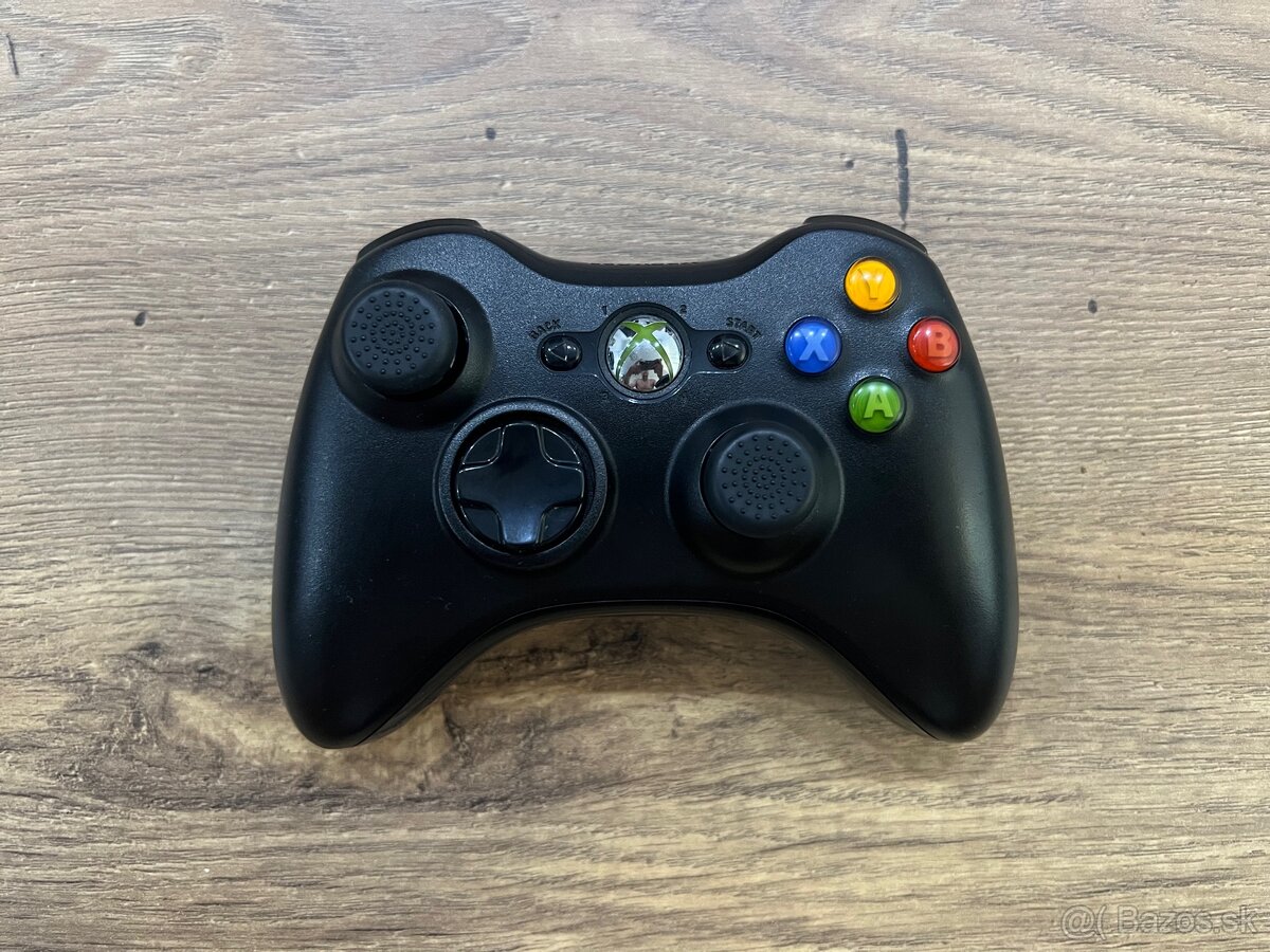 Originál ovládač na Xbox 360