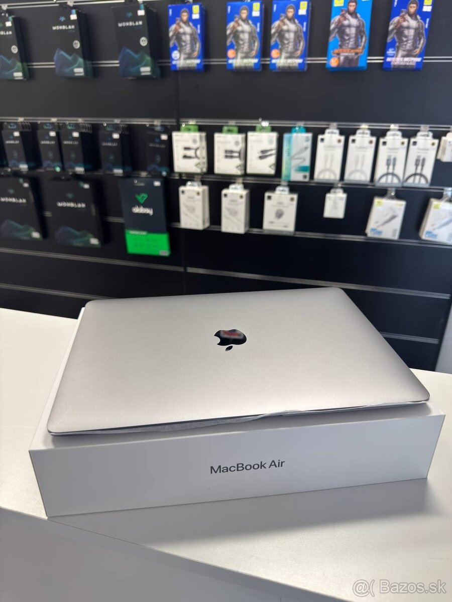 MacBook Air 13" M1 (2020) 256 GB SSD + 2 ročná záruka