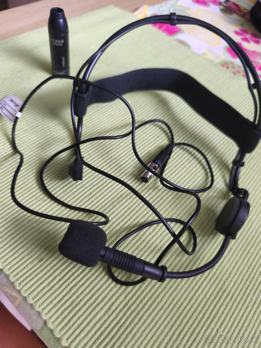 Behringer BC444