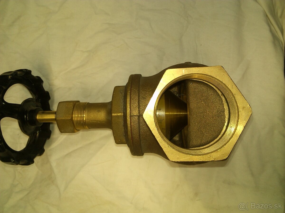 Mosadzný ventil G 2 1/2 "