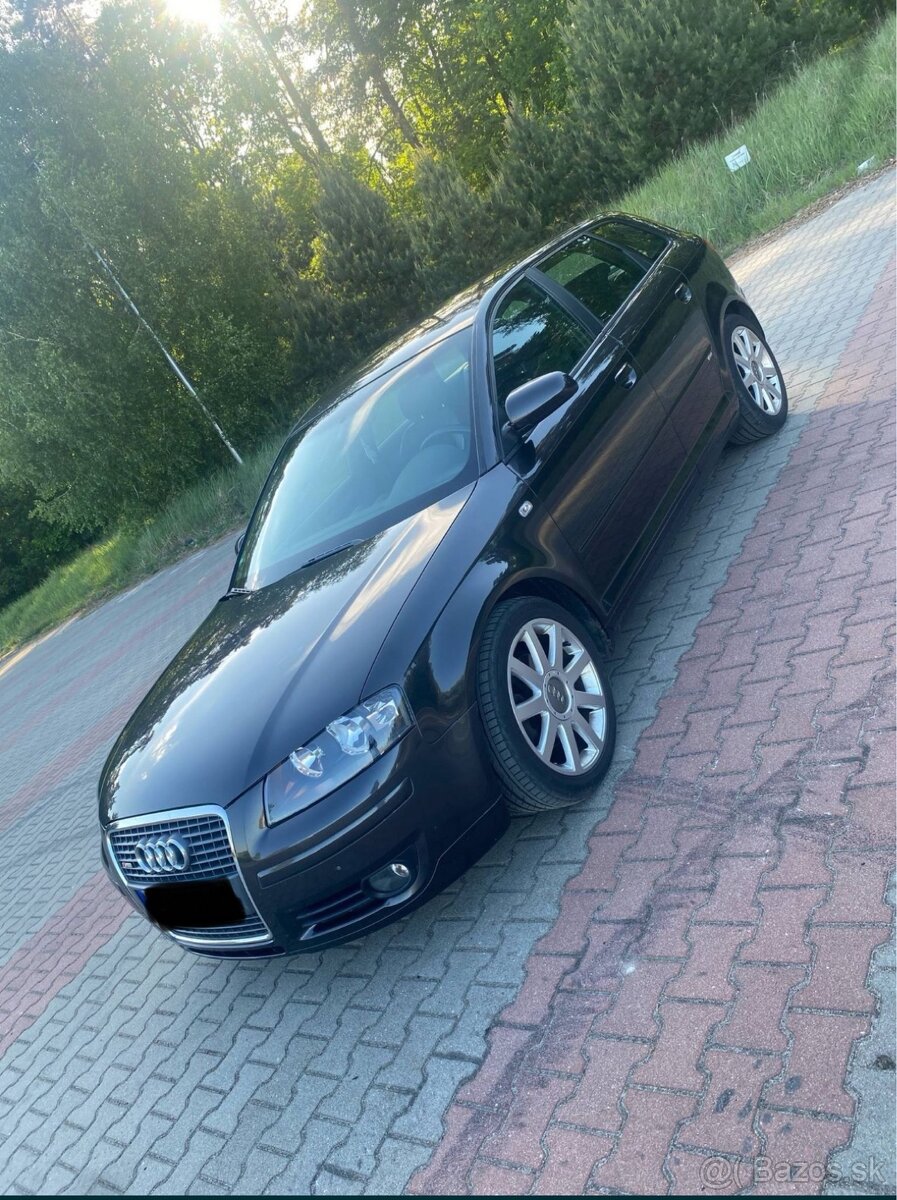 Audi A3 8P 1.6 FSI 140tisíc km S line