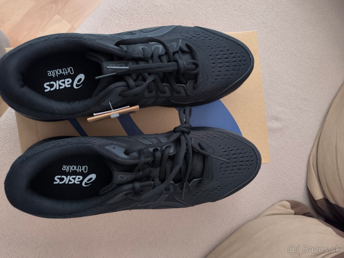 Asics bežecké botasky