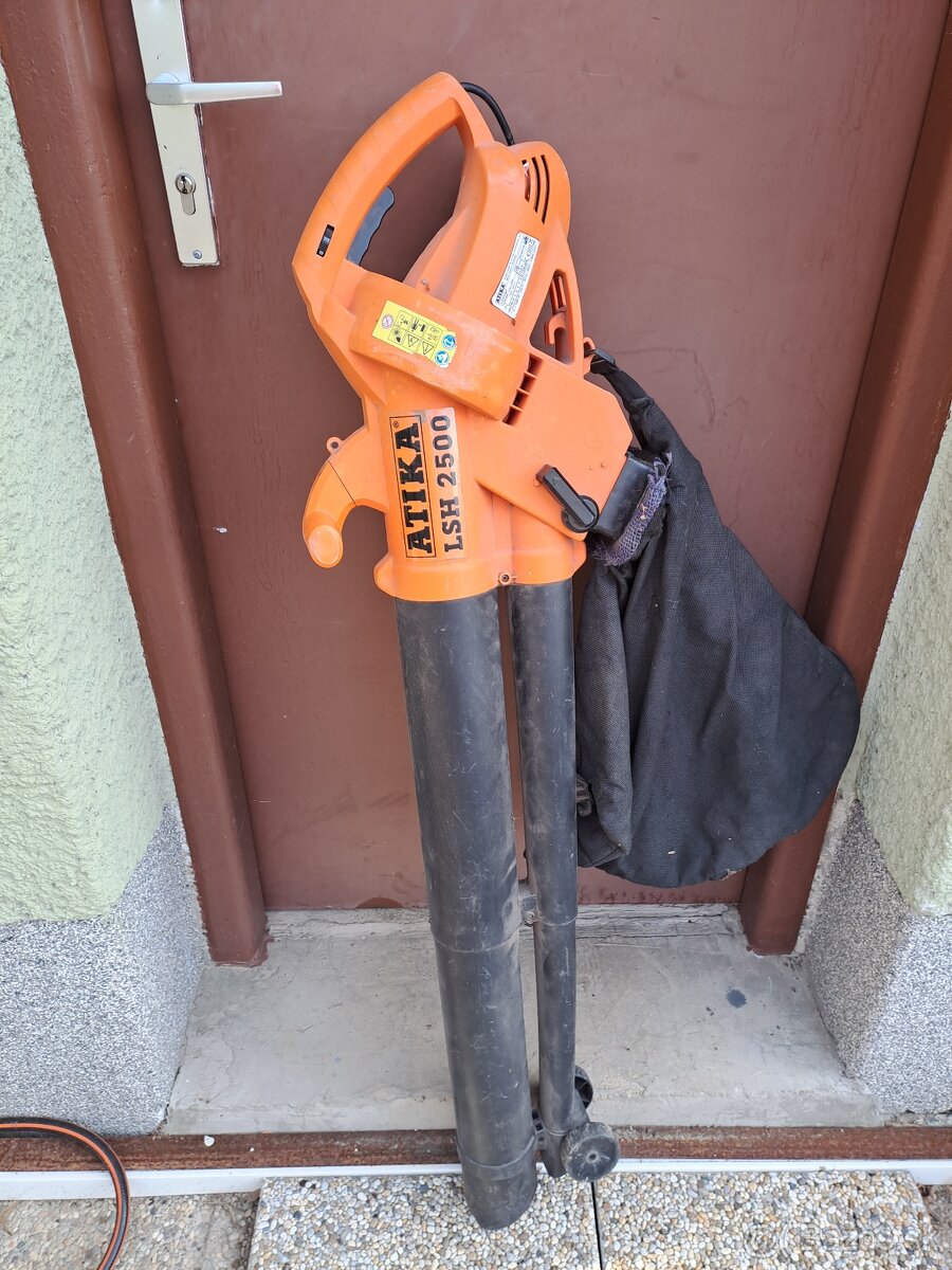 Fukár/Vysávač lístia Attika LHS2500