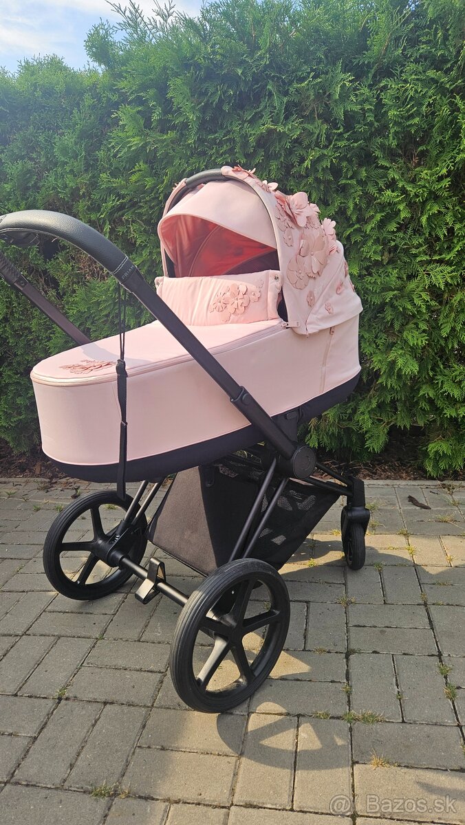 Luxusný kočík Cybex Priam Simply Flowers light Pink Podvozok
