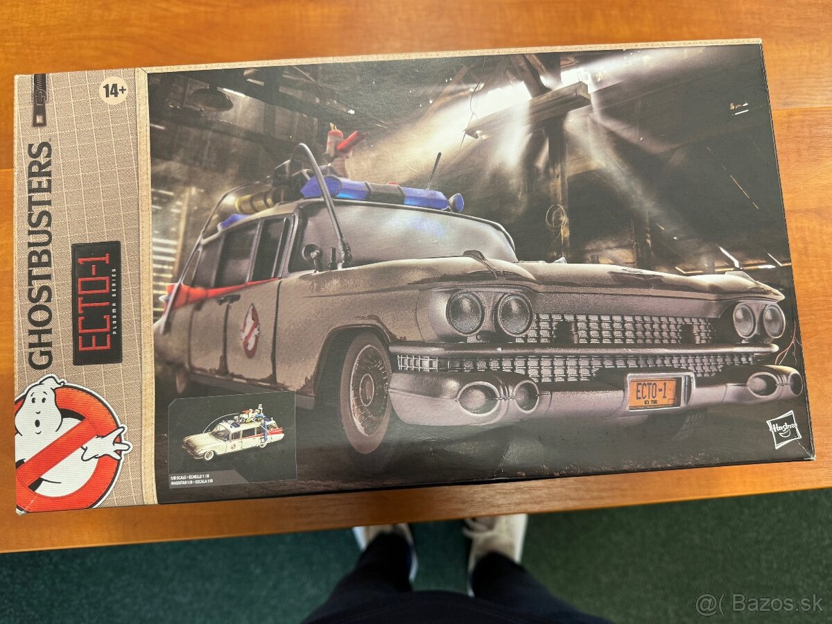 Hasbro Ghostbusters Plasma Series: Ecto-1 (2021)