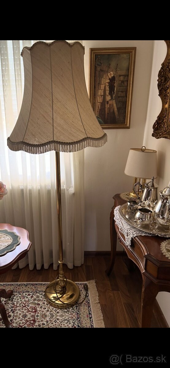 Starožitná lampa