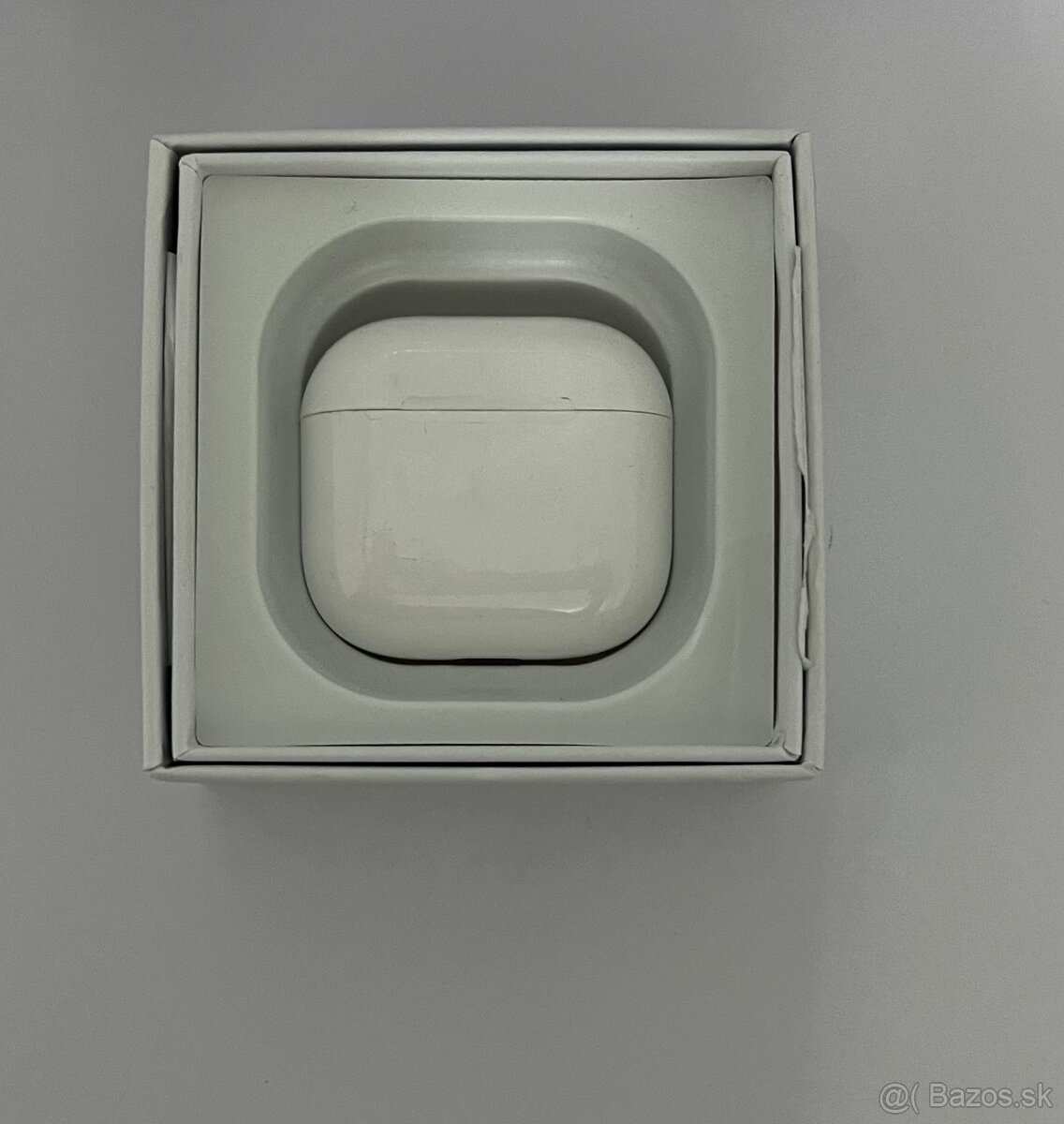 AirPods 4