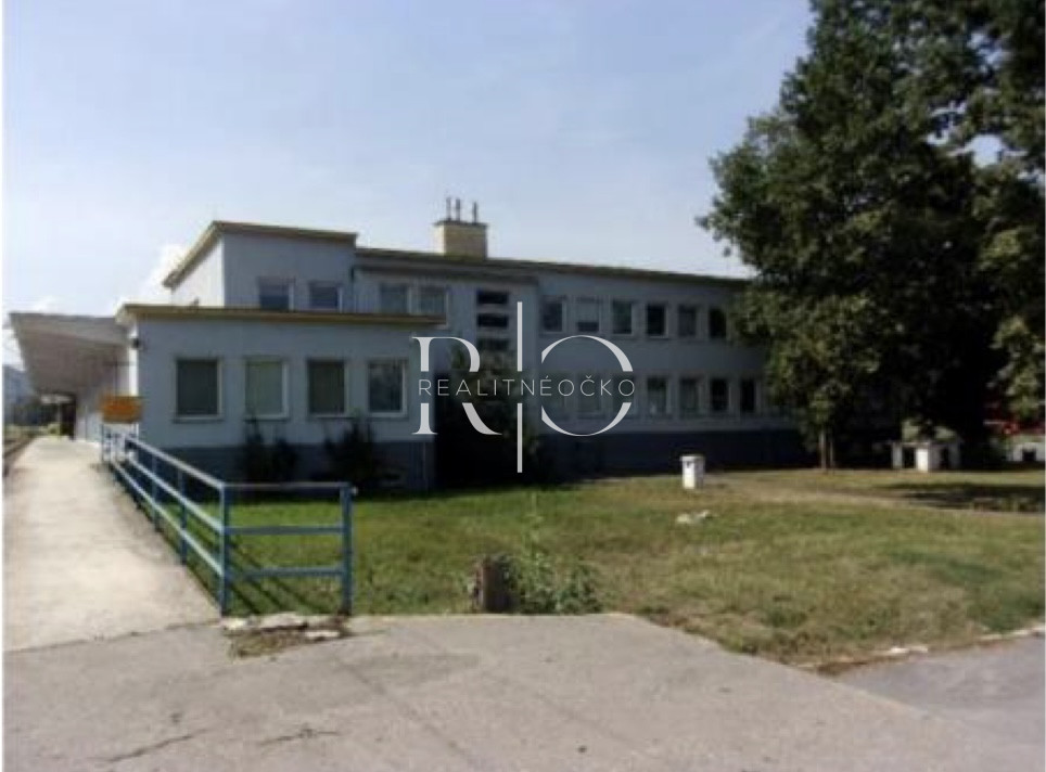 Na predaj administratívna budova - Zvolen
