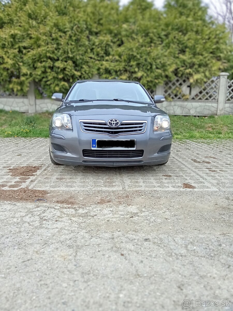 Avensis T25