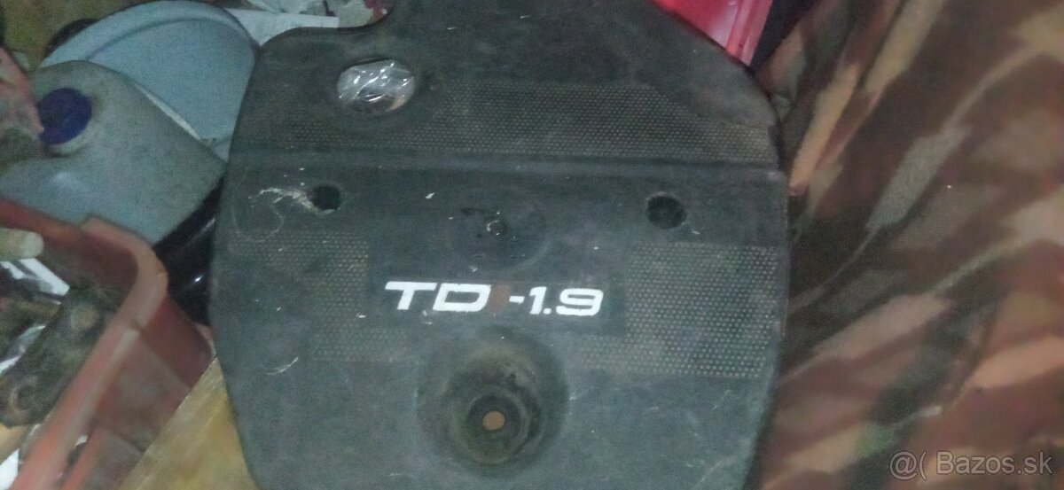 Predám kryt na motor Octavia 1