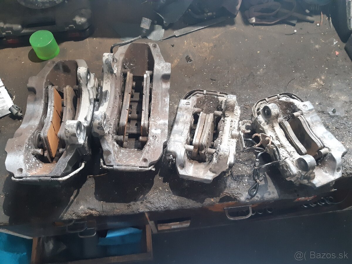 Vw touareg 7L 5.0tdi . 3.0tdi 4.2i 6piest