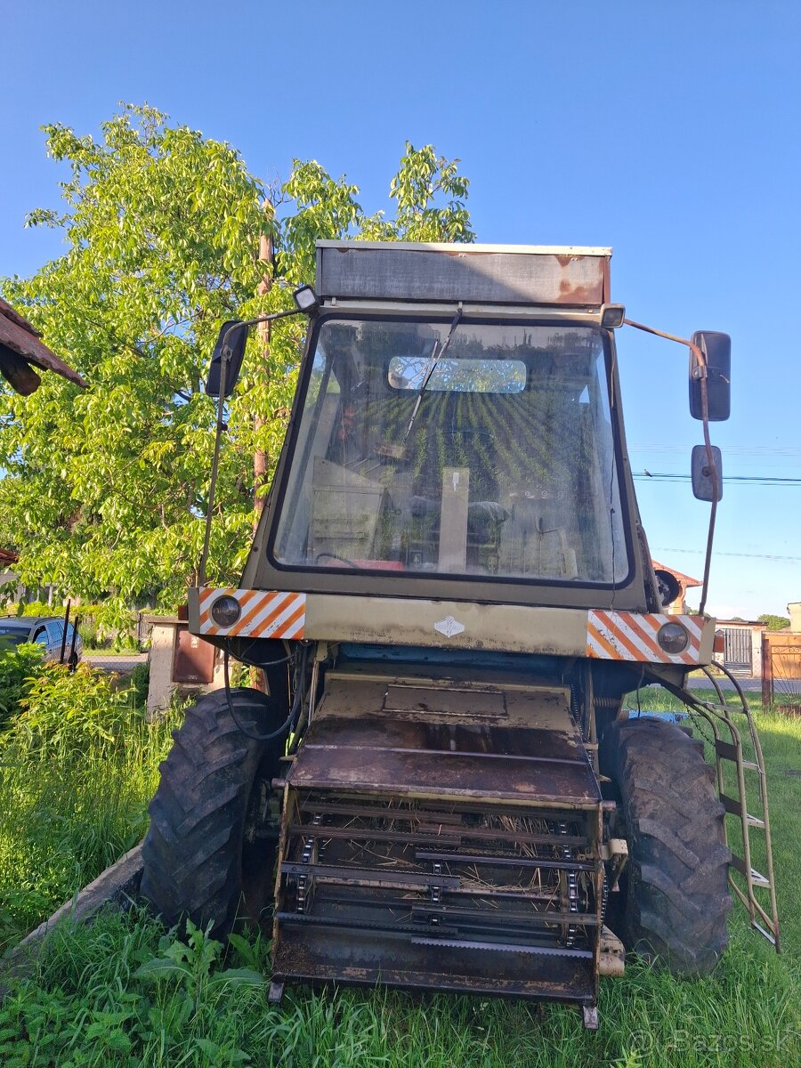 Kombajn E 512