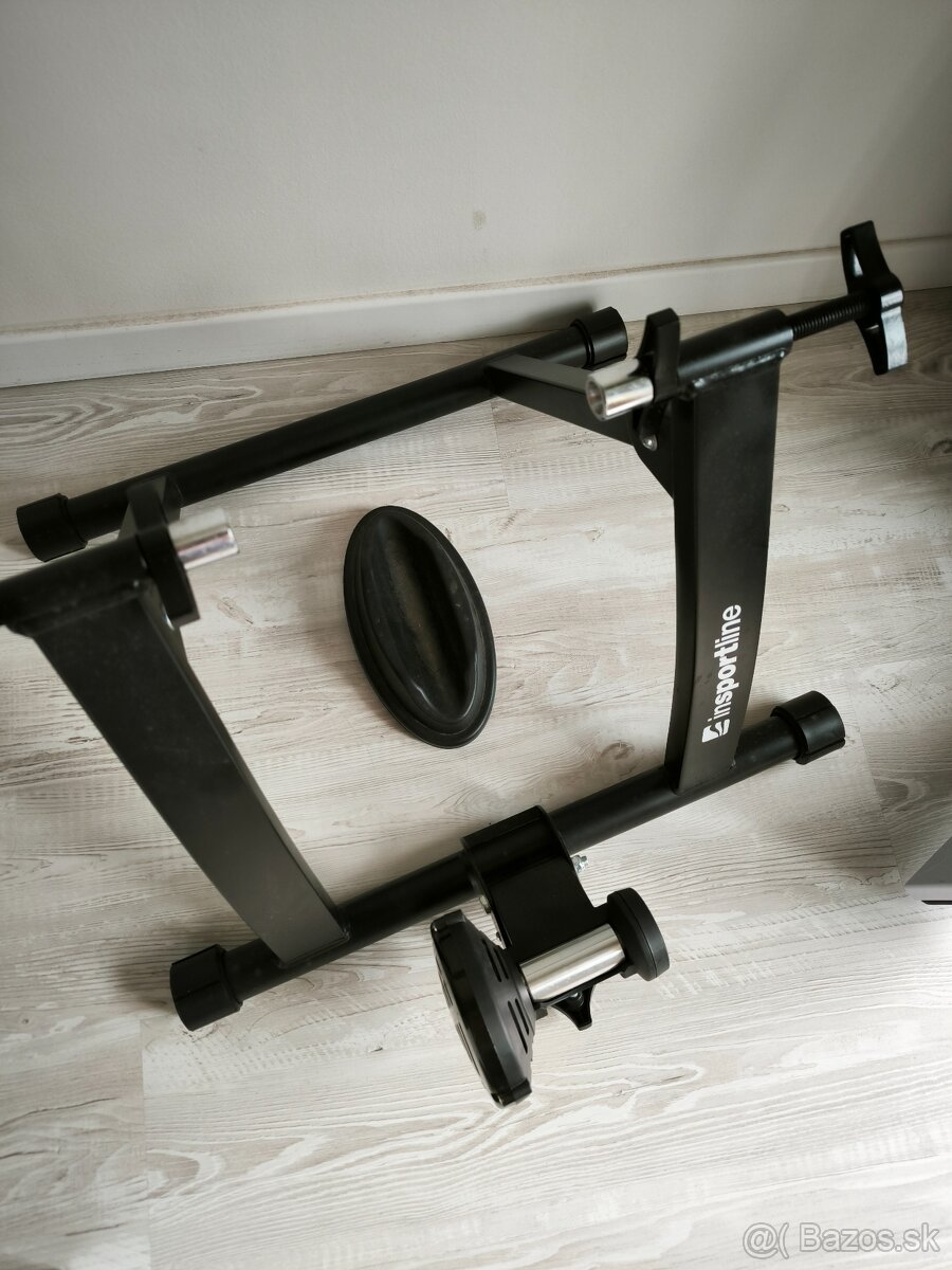 Cyklistický trenažér