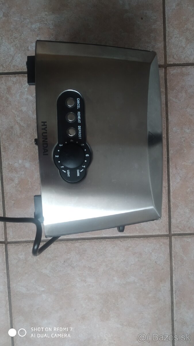 Hriankovač s rozmrazovačom