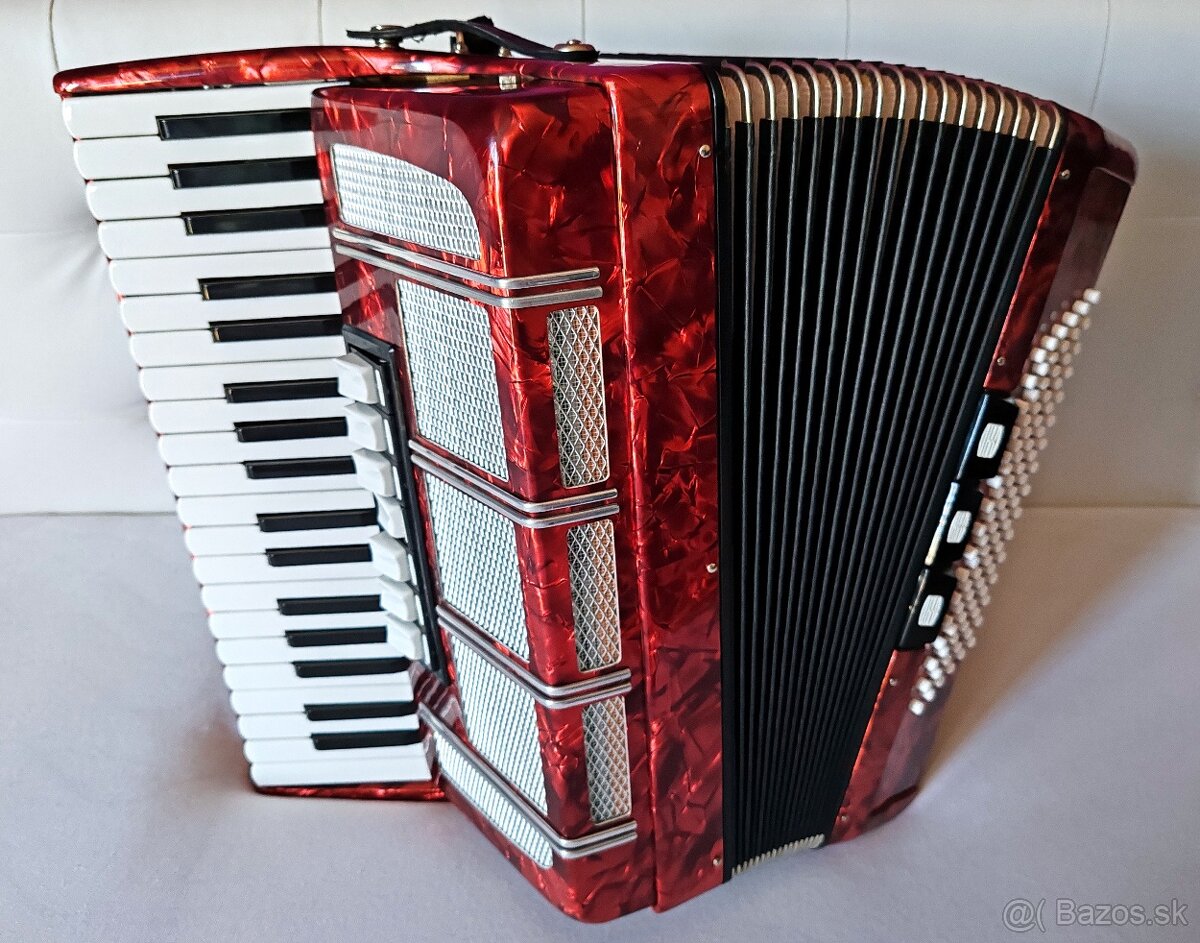 Predam akordeon Delicia Carmen XIII 96 bas., Hohner hlasy...