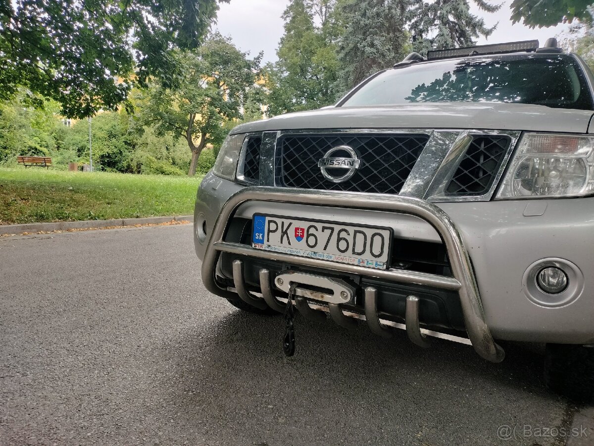 Nissan NAVARA 2.5 DCI 140kw M6 4x4 Rok 2012 PLATINUM