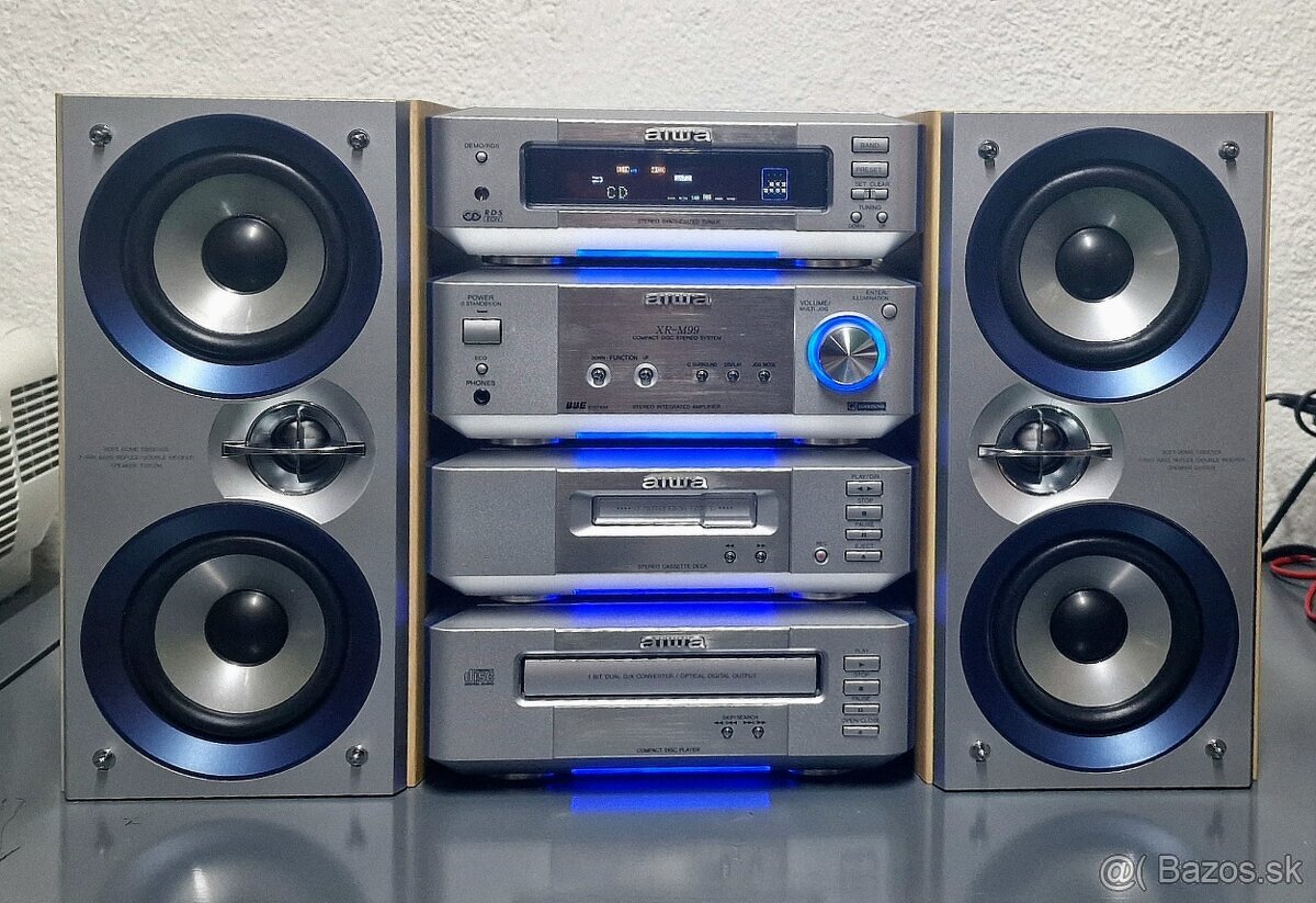 AIWA XR-M99