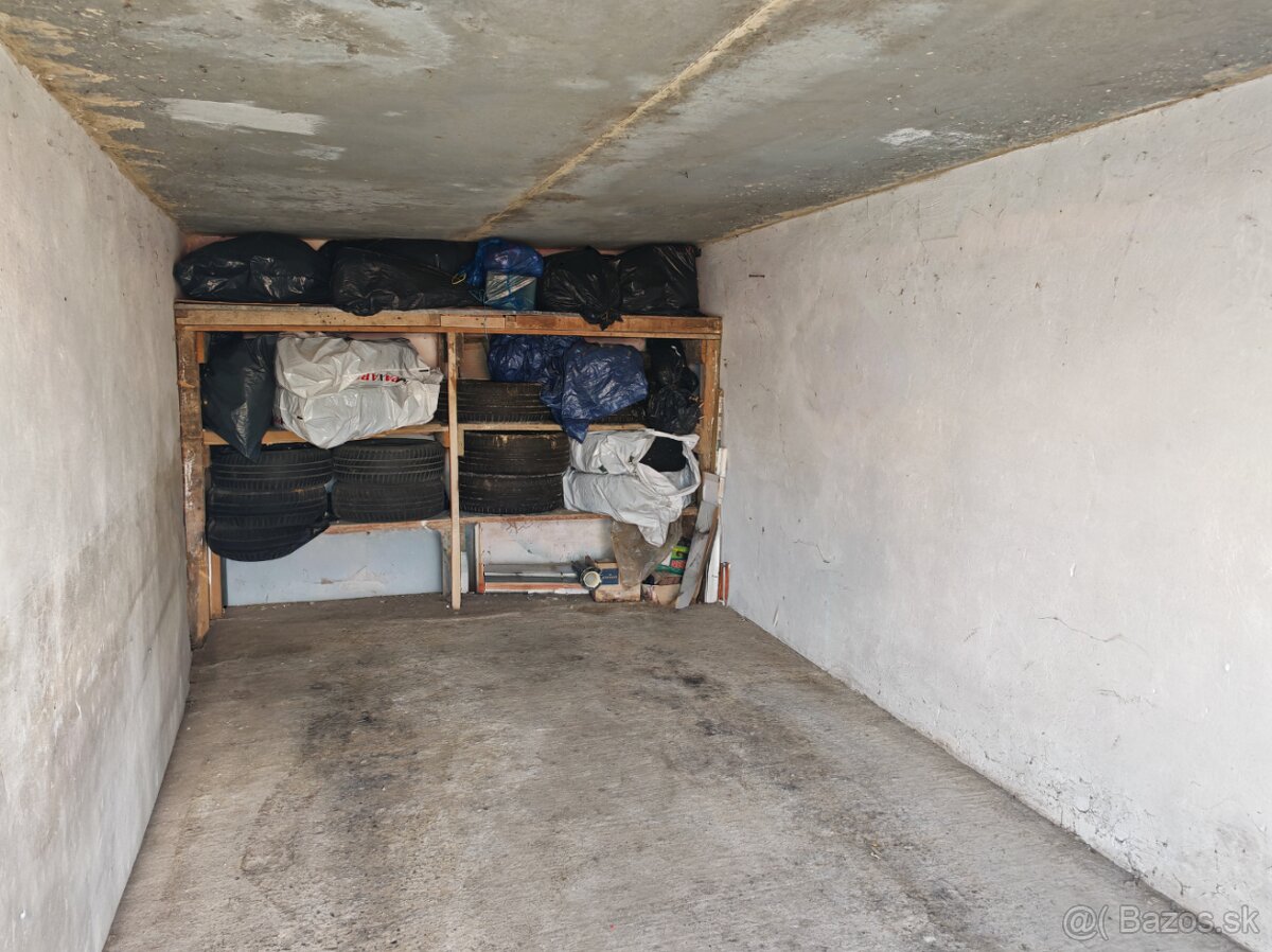 Predám garáž vo Vranove nad Topľou