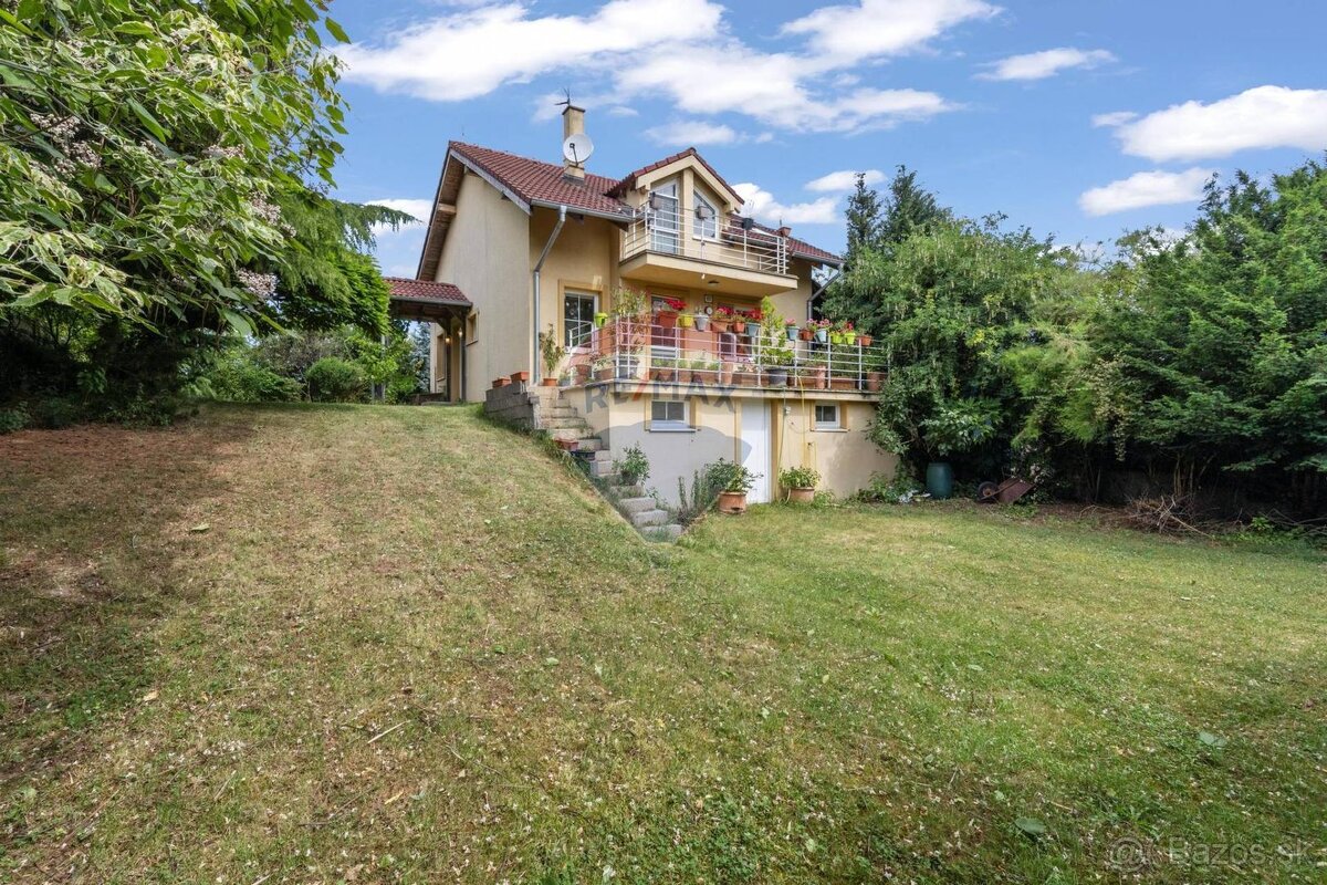 NA PREDAJ : Rekreačný dom 108 m2, pozemok 817 m2, Nová Dedin