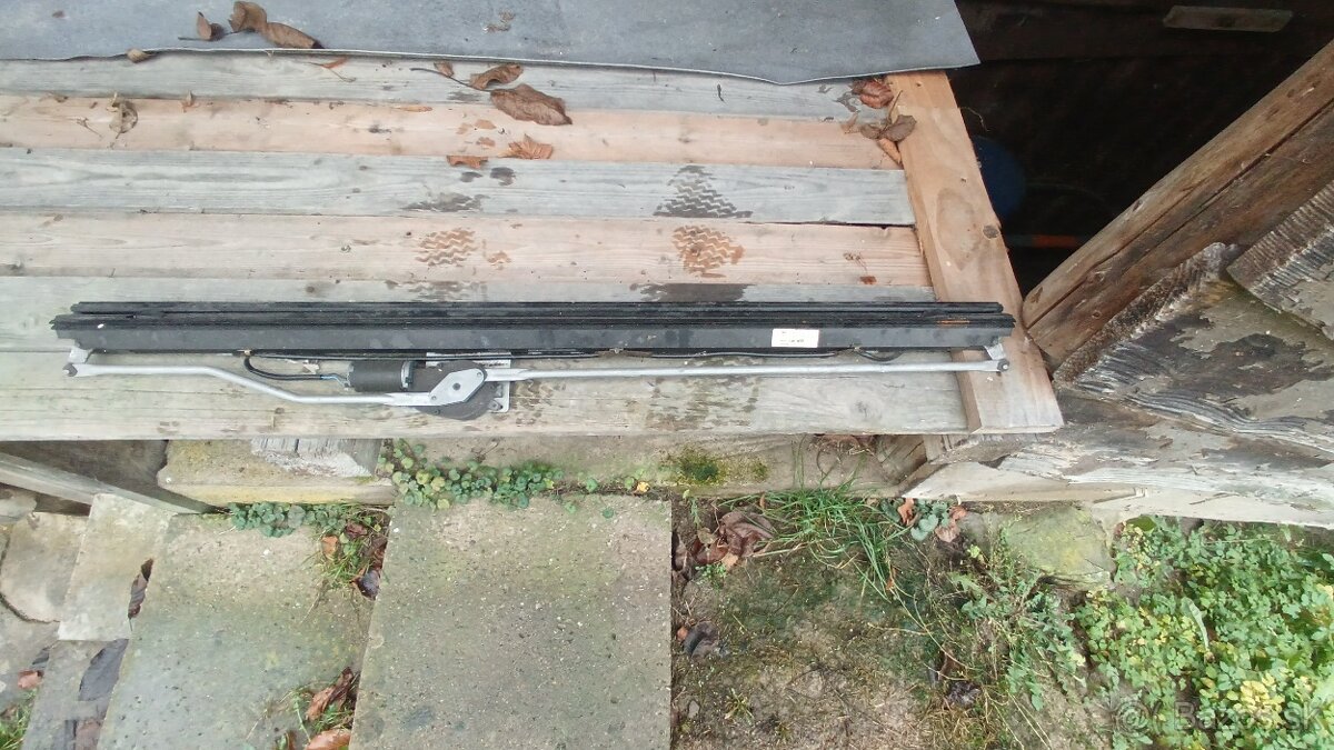 BMW E46 elektrická roleta