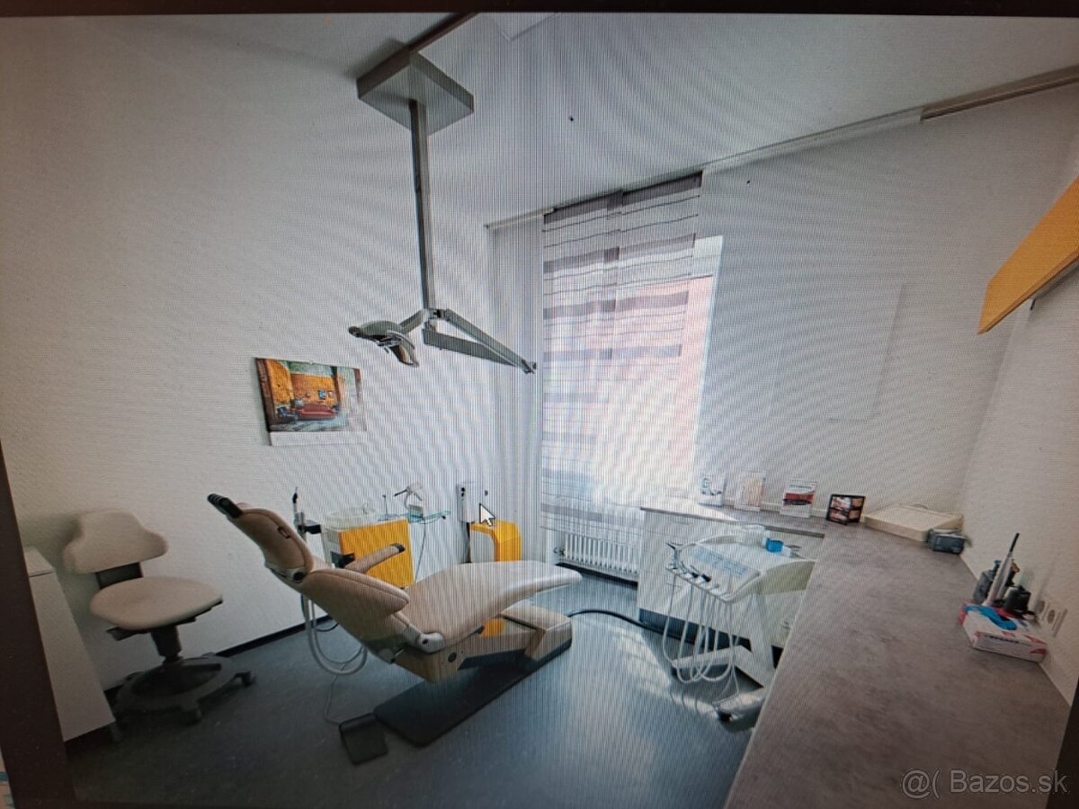 Zariadenie zubnej ambulancie, zubné kreslo.